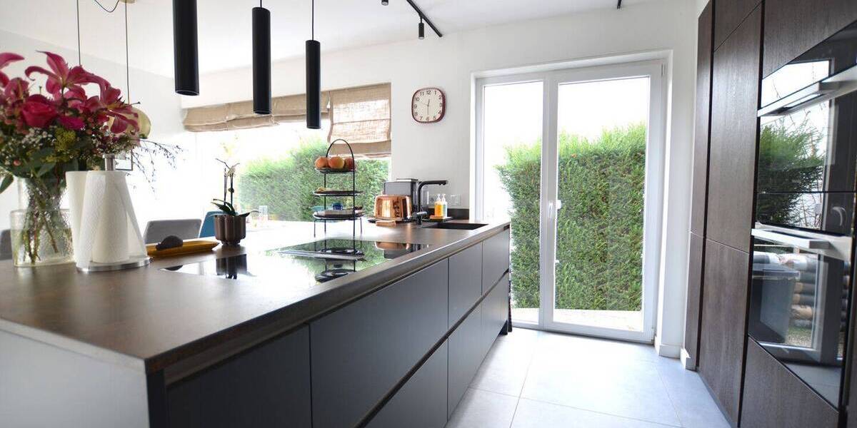 Einfamilienhaus Schwalbach am Taunus - 6 Zimmer, 248 m&sup2;, 1.490.000&euro; | Angebot:25939637