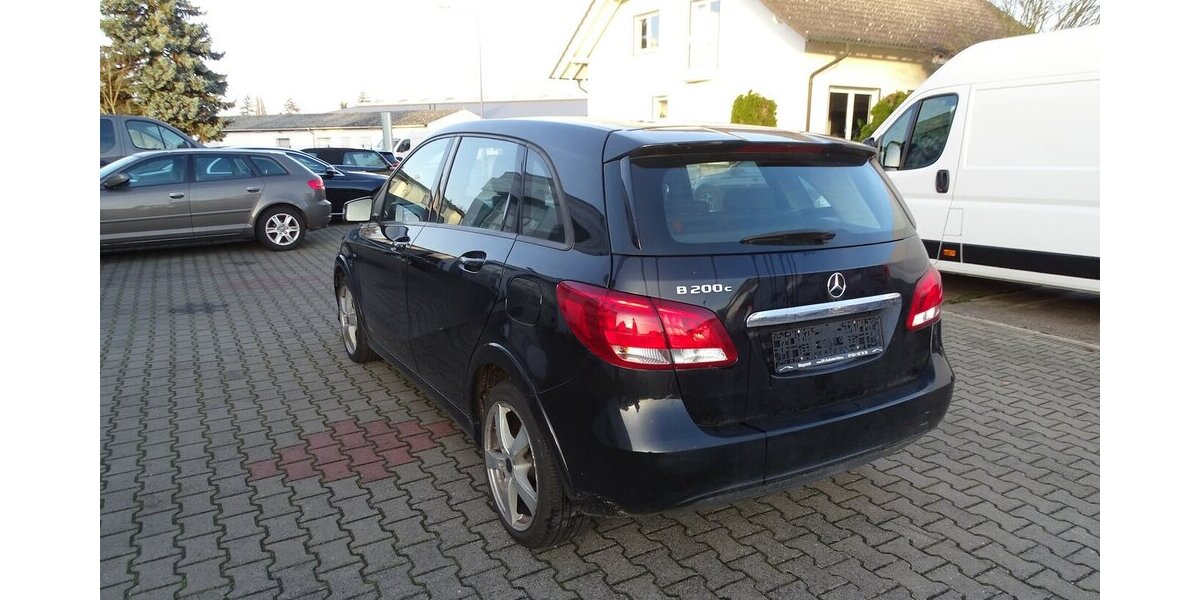 Mercedes-Benz B 200 c NGD / Benzin 253.675 km 5.690 &euro; Rodgau 63110
