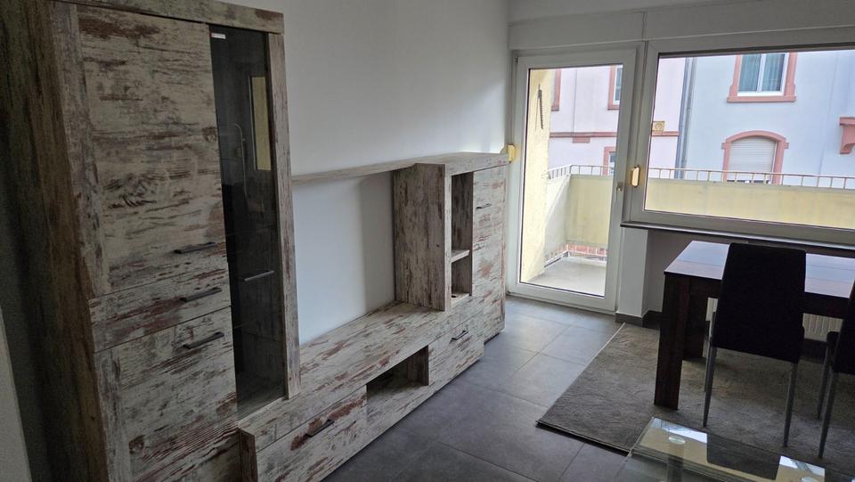 Etagenwohnung Frankfurt am Main Niederrad - 2 Zimmer, 65 m&sup2;, 1.150&euro; | Angebot:25364378