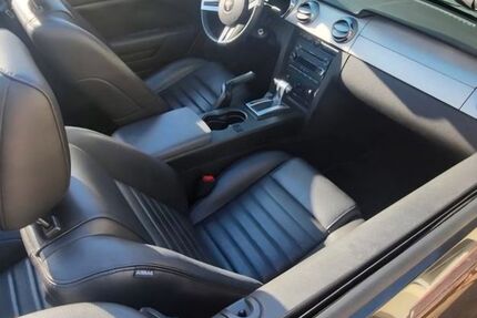 Ford Mustang 62.000 km 17.500 &euro; Schöneck 61137