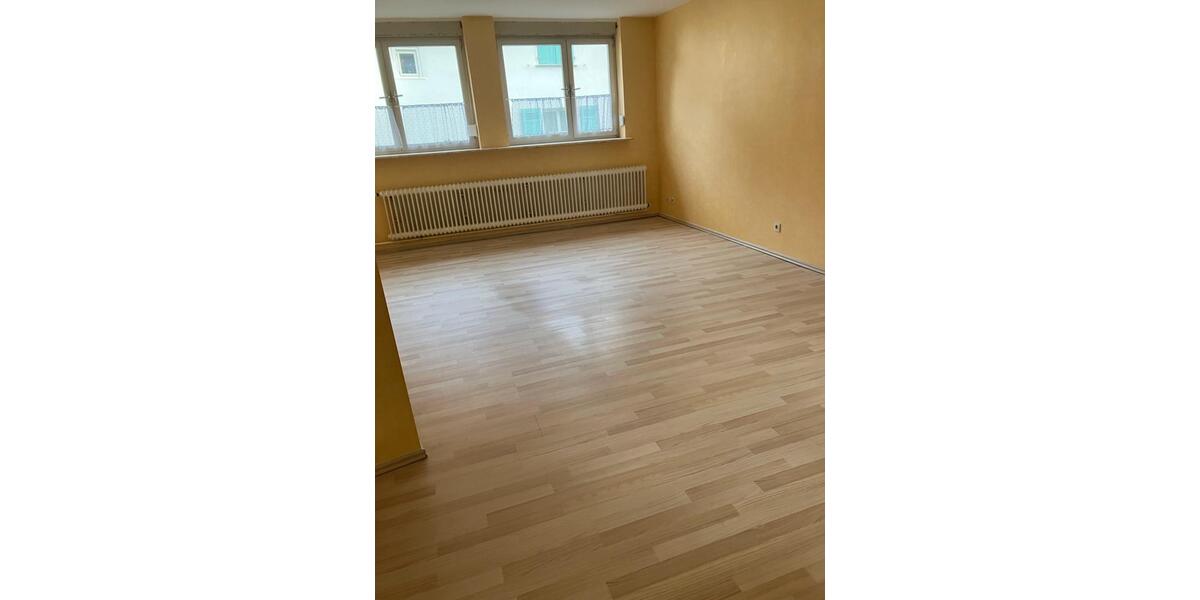 Einfamilienhaus Rosbach vor der Höhe - 8 Zimmer, 180 m&sup2;, 490.000&euro; | Angebot:27534574
