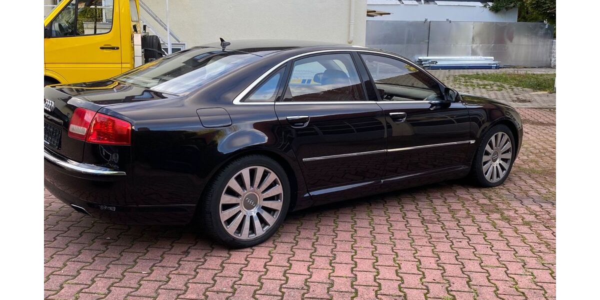 Audi A8 198.000 km 11.900 &euro; Bad Homburg 61352