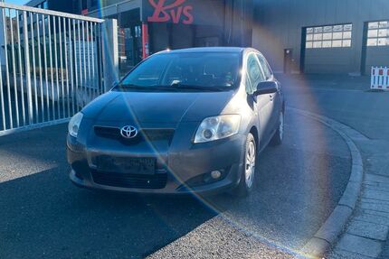 Toyota Auris 287.000 km 3.299 &euro; Hanau 63457