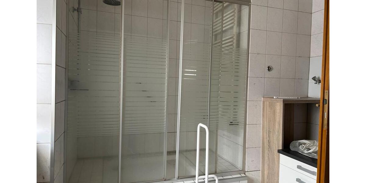 Etagenwohnung Frankfurt am Main Ost - 3 Zimmer, 86 m&sup2;, 1.300&euro; | Angebot:25965240