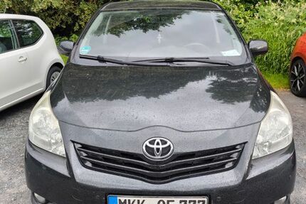 Toyota Verso 263.000 km 2.500 &euro; Maintal 63477