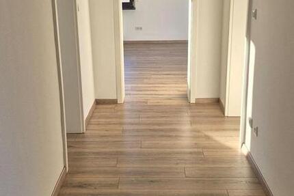 Wohnung Dreieich - 4.5 Zimmer, 116 m&sup2;, 1.450&euro; | Angebot:23739518