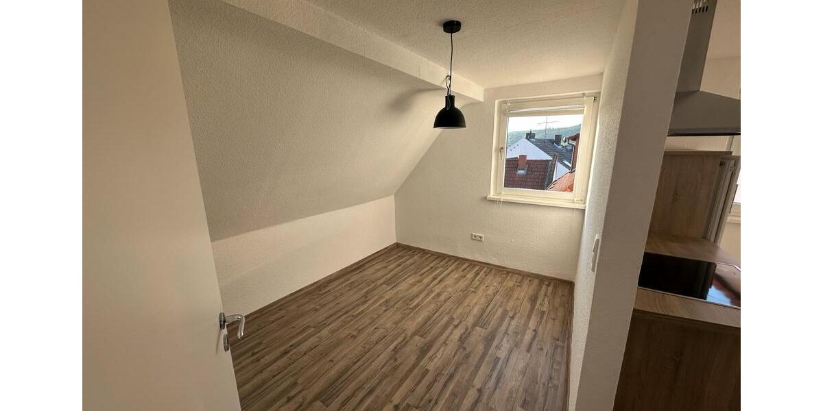 Dachgeschoßwohnung Goldbach - 3 Zimmer, 60 m&sup2;, 750&euro; | Angebot:25168423