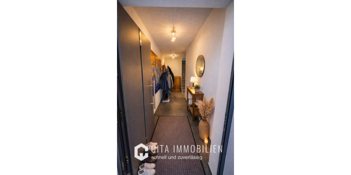 Mehrfamilienhaus, Wohnhaus Frankfurt am Main Nieder-Eschbach - 7 Zimmer, 270 m&sup2;, 1.790.000&euro; | Angebot:25690357