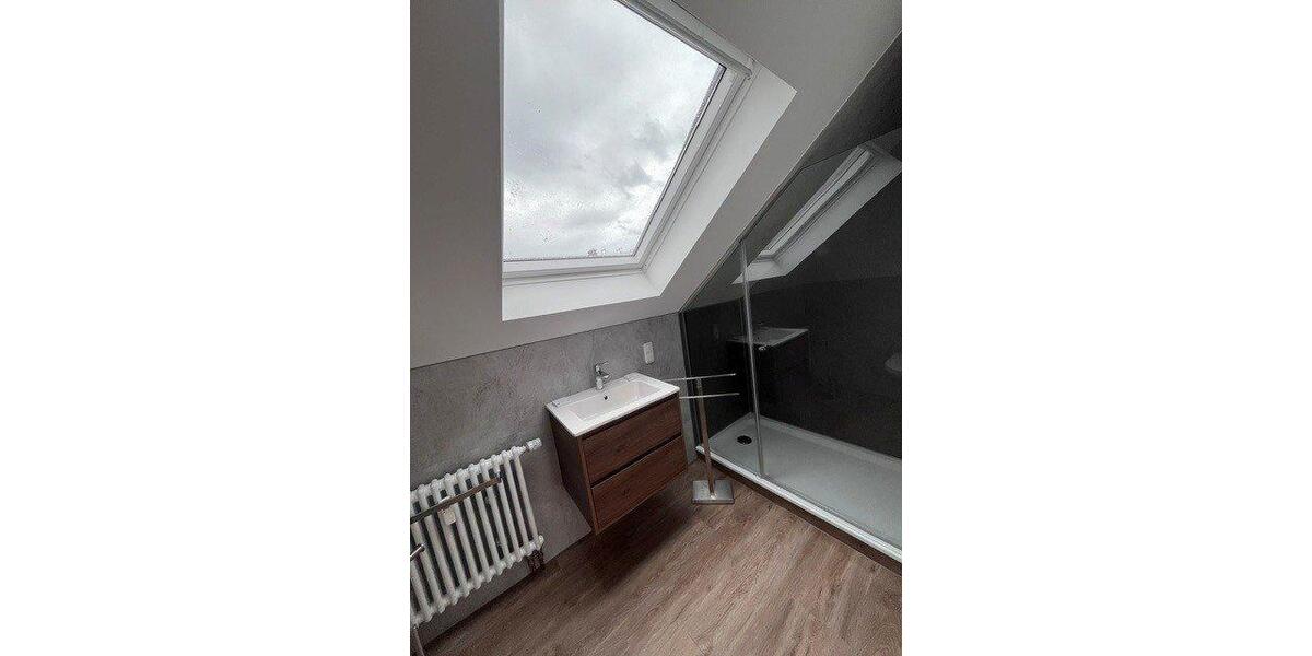 Dachgeschoßwohnung Frankfurt am Main Unterliederbach - 1.5 Zimmer, 27 m&sup2;, 800&euro; | Angebot:27630832