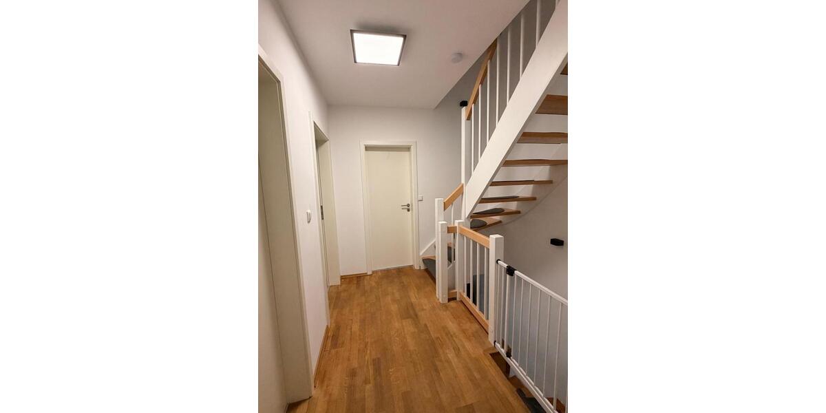 Einfamilienhaus Kronberg im Taunus - 5 Zimmer, 145 m&sup2;, 2.450&euro; | Angebot:25854922