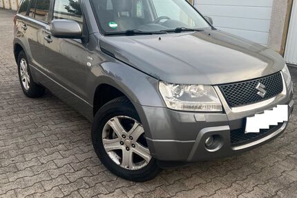 Suzuki Grand Vitara 184.442 km 3.999 &euro; Frankfurt am Main 60433
