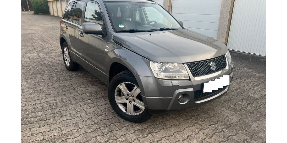 Suzuki Grand Vitara 184.442 km 3.999 &euro; Frankfurt am Main 60433