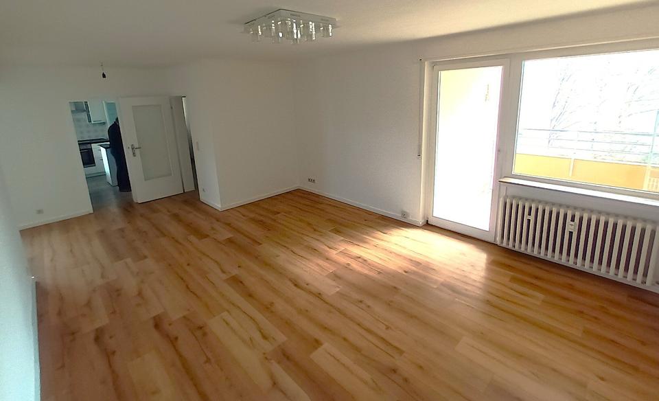 Etagenwohnung Oberursel (Taunus) - 3.5 Zimmer, 87 m&sup2;, 344.000&euro; | Angebot:26710617