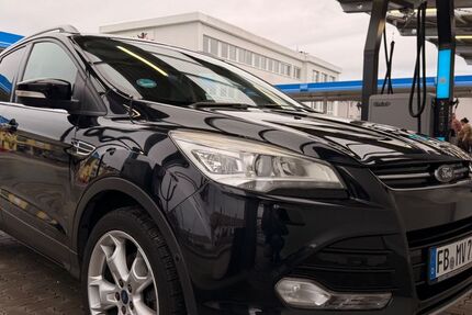 Ford Kuga 156.700 km 11.000 &euro; Bad Vilbel 61118