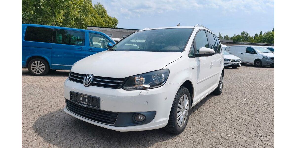VW Touran 208.000 km 5.990 &euro; Frankfurt am Main 65933