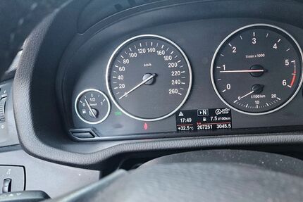 BMW X3 214.000 km 11.000 &euro; Frankfurt am Main 60326