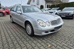 Mercedes-Benz E 220 T CDI Elegance, Klima, Automatik, Navigation 134.668 km 7.990 &euro; Rodgau 63110