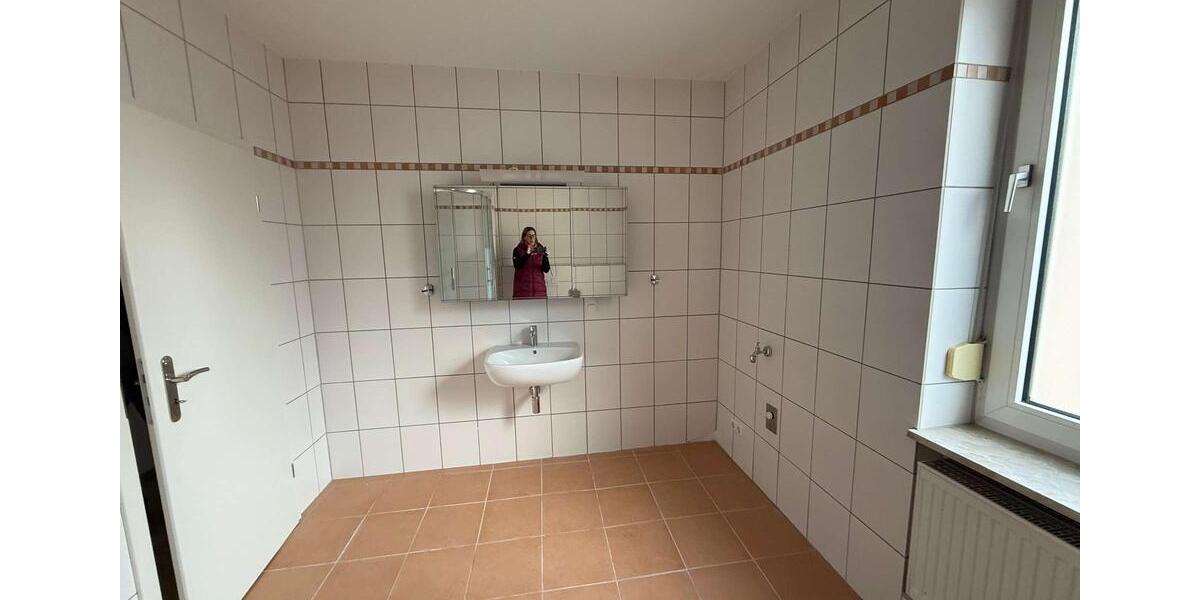 Etagenwohnung Offenbach am Main Bürgel - 4 Zimmer, 100 m&sup2;, 1.200&euro; | Angebot:24980378