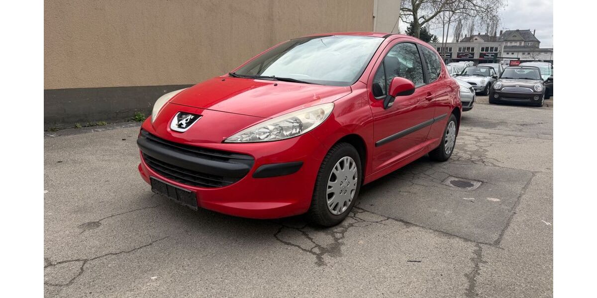 Peugeot 207 149.500 km 1.700 &euro; FRANKFURT 65933