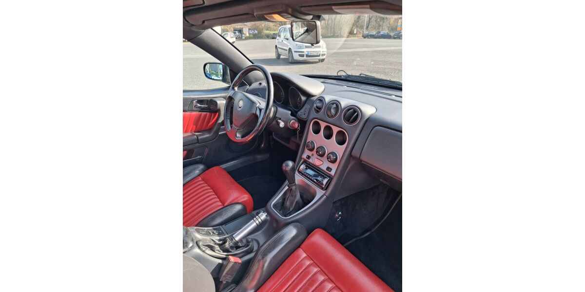 Alfa Romeo Spider 76.948 km 9.350 &euro; Gelnhausen/Meerholz 63571