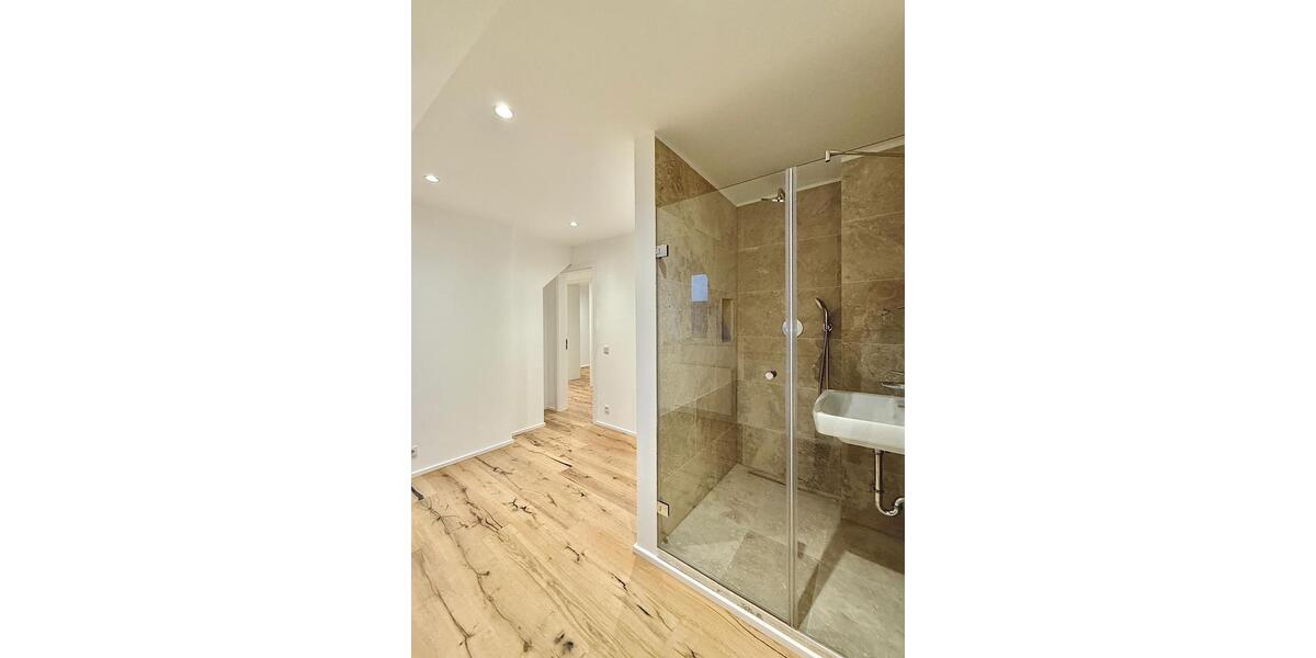 Maisonettenwohnung Frankfurt am Main Sachsenhausen - 5 Zimmer, 140 m&sup2;, 3.200&euro; | Angebot:25307985