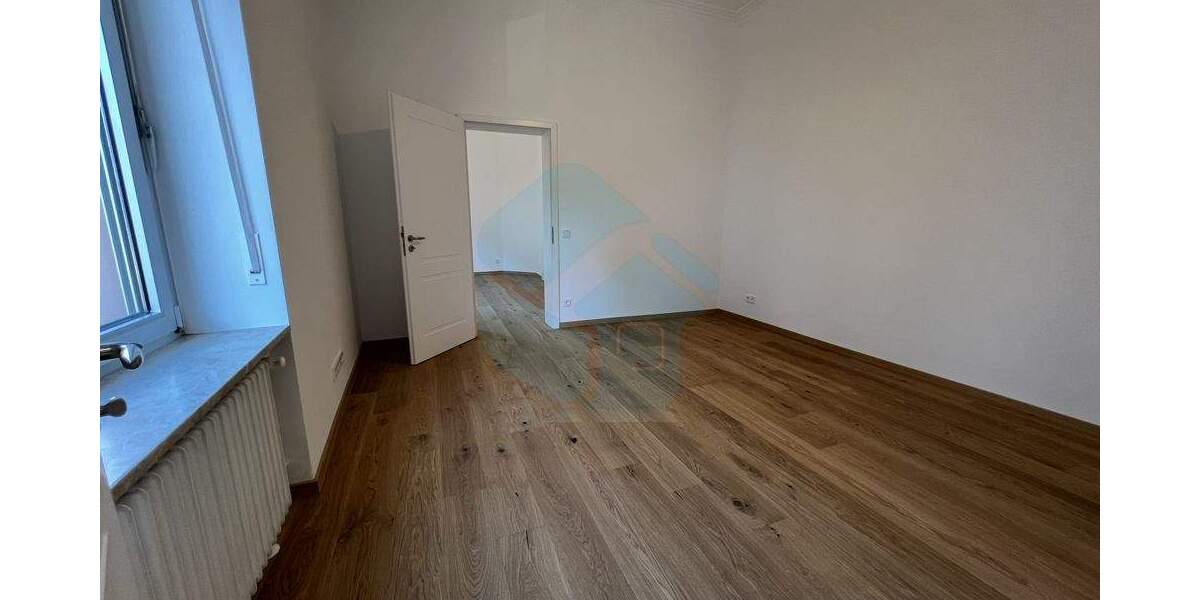 Etagenwohnung Frankfurt Sachsenhausen - 5 Zimmer, 160 m&sup2;, 3.000&euro; | Angebot:25734441