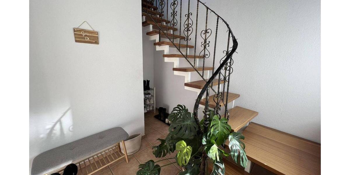 Mehrfamilienhaus, Wohnhaus Ortenberg Bleichenbach - 6 Zimmer, 293 m&sup2;, 435.000&euro; | Angebot:25685661