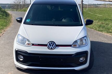 VW up! 85.000 km 12.990 &euro; Altenstadt-Oberau 63674