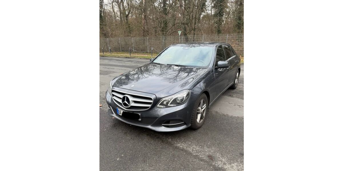 Mercedes-Benz E 250 212.000 km 12.900 &euro; Offenbach am Main 63065