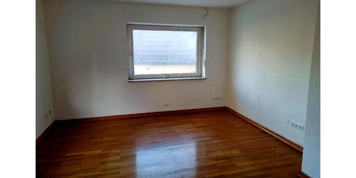 Etagenwohnung Aschaffenburg Damm - 2 Zimmer, 91 m&sup2;, 1.000&euro; | Angebot:26413833