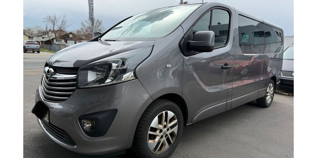 Opel Vivaro 260.207 km 8.999 &euro; Frankfurt am Main 60386
