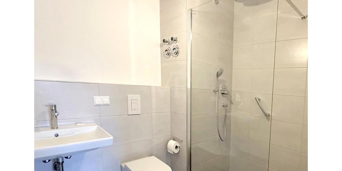 Etagenwohnung Kronberg im Taunus - 3 Zimmer, 103 m&sup2;, 2.100&euro; | Angebot:25591325