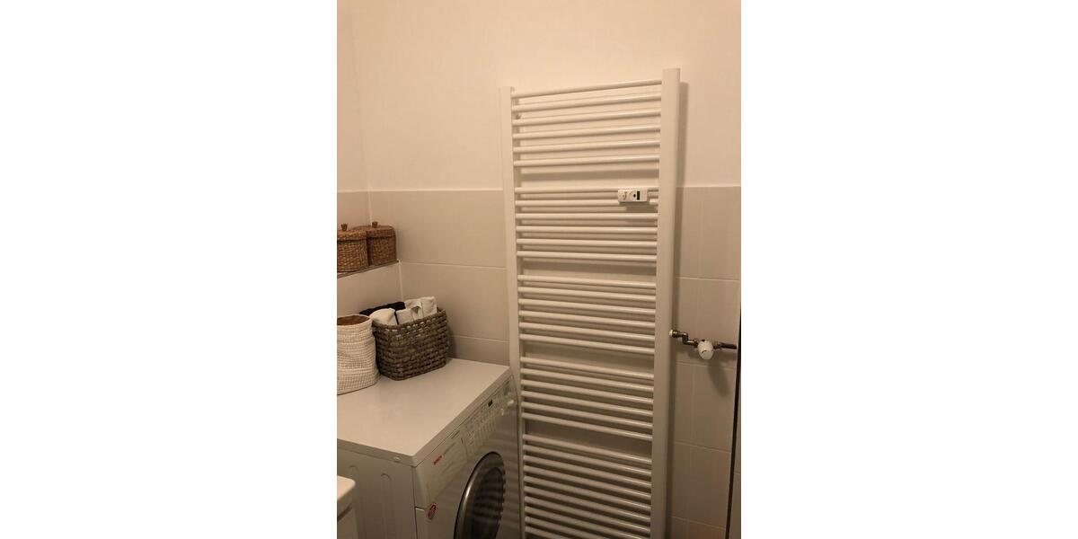 Etagenwohnung Frankfurt am Main Ginnheim - 2 Zimmer, 73 m&sup2;, 1.200&euro; | Angebot:25131775