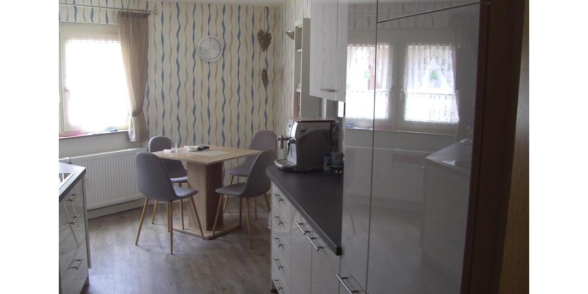 Erdgeschoßwohnung Wöllstadt - 3 Zimmer, 100 m&sup2;, 1.000&euro; | Angebot:25571721