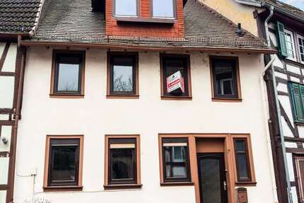 Haus Gelnhausen - 6 Zimmer, 125 m&sup2;, 115.000&euro; | Angebot:25160823