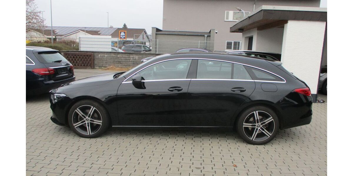 Mercedes-Benz CLA 200 Shooting Brake 141.711 km 20.599 &euro; Babenhausen 64832