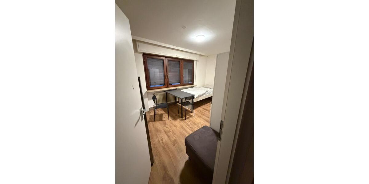 Etagenwohnung Frankfurt am Main Sossenheim - 1 Zimmer, 21 m&sup2;, 800&euro; | Angebot:24395408