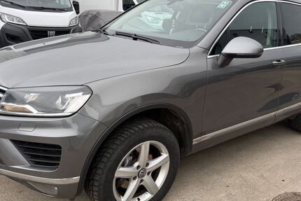 VW Touareg 358.000 km 9.999 &euro; Maintal 63477