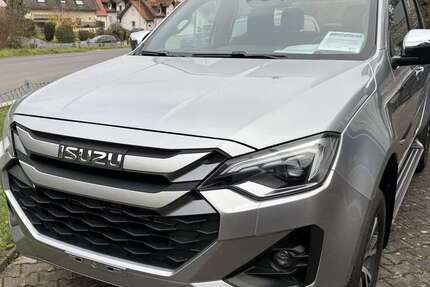 Isuzu D-Max 1.900 km 51.900 &euro; Büdingen / Hessen OT Orleshsn. 63654