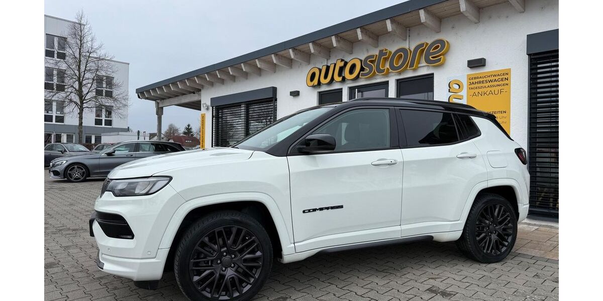 Jeep Compass 18.250 km 23.985 &euro; Großostheim 63762