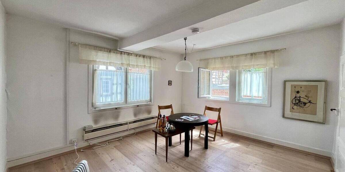 Einfamilienhaus Büdingen Eckartshausen - 7 Zimmer, 131 m&sup2;, 128.000&euro; | Angebot:26891506