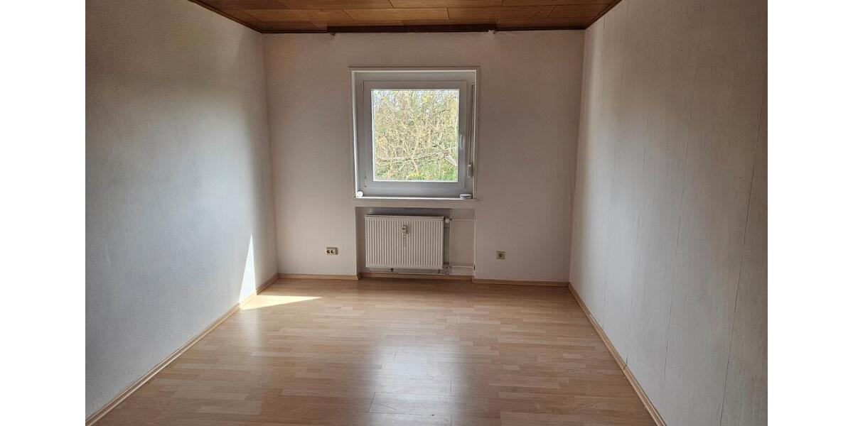 Dachgeschoßwohnung Rödermark - 3 Zimmer, 92 m&sup2;, 265.000&euro; | Angebot:26640701