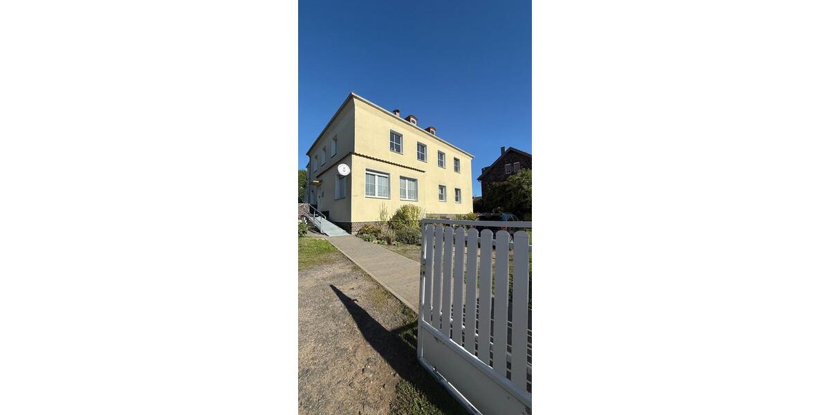 Etagenwohnung Erlensee - 3 Zimmer, 120 m&sup2;, 1.200&euro; | Angebot:25127055