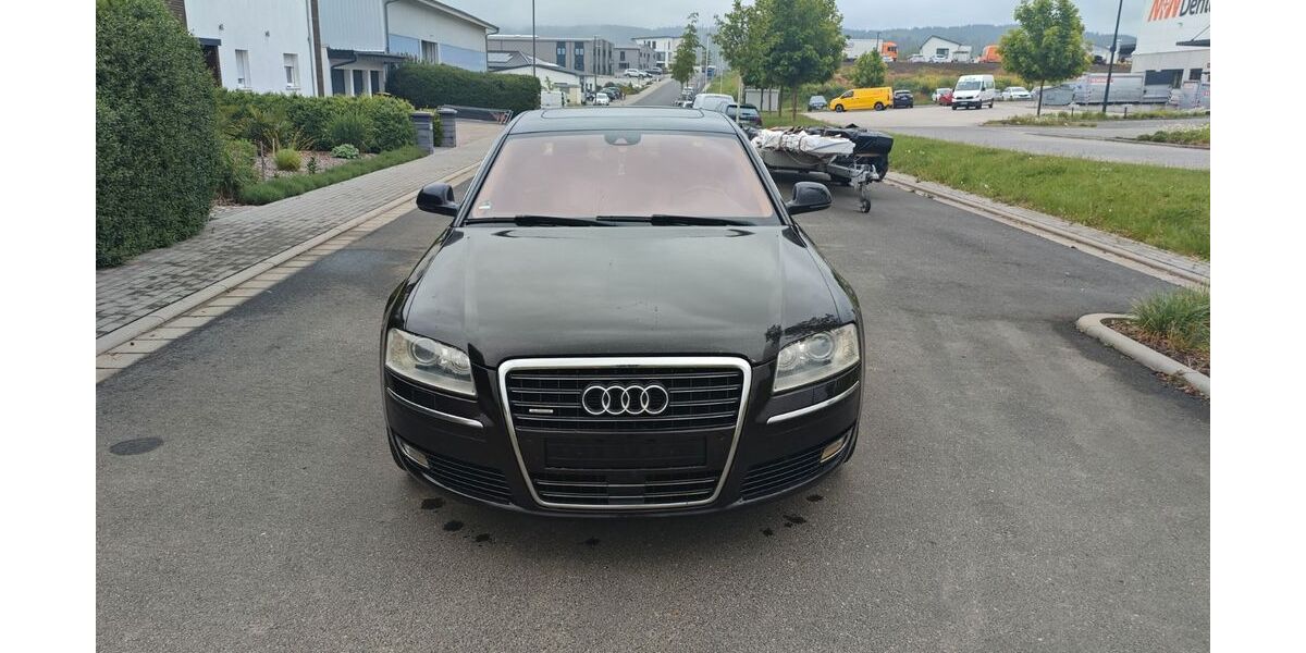 Audi A8 318.000 km 6.400 &euro; Büdingen 63654