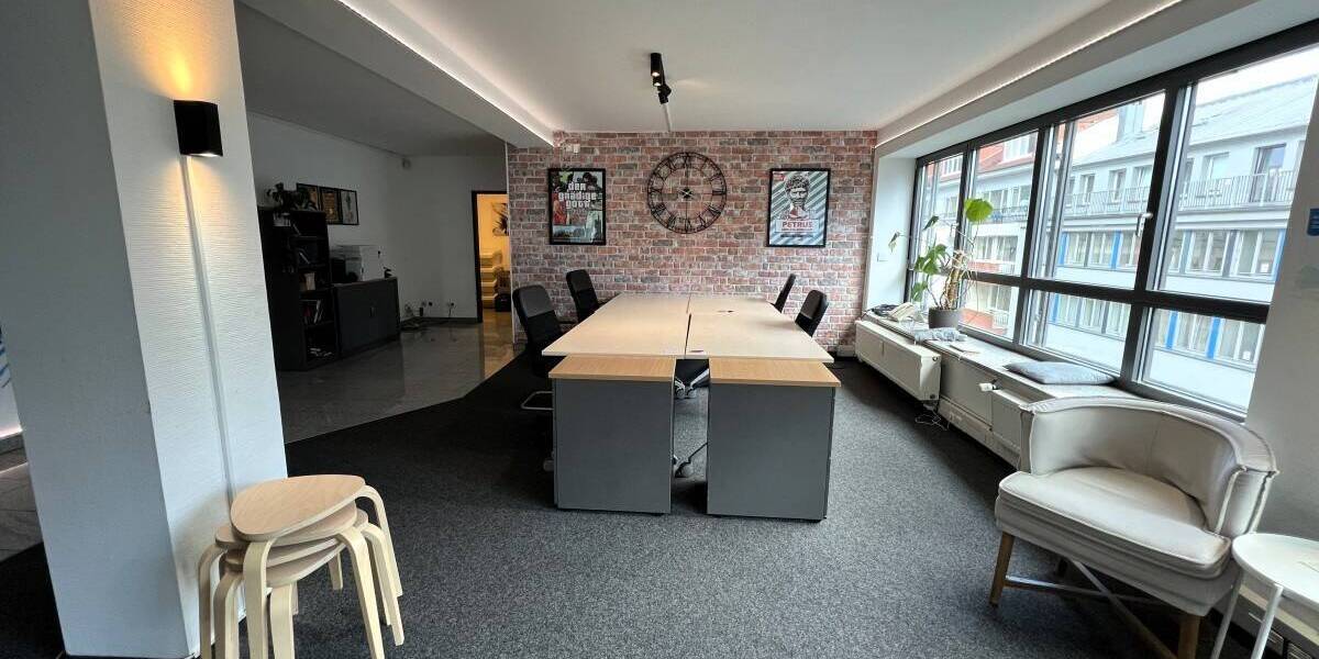 Gewerbeobjekt Frankfurt am Main Bahnhofsviertel - 7 Zimmer, 230 m&sup2;, 1.950&euro; | Angebot:25689509