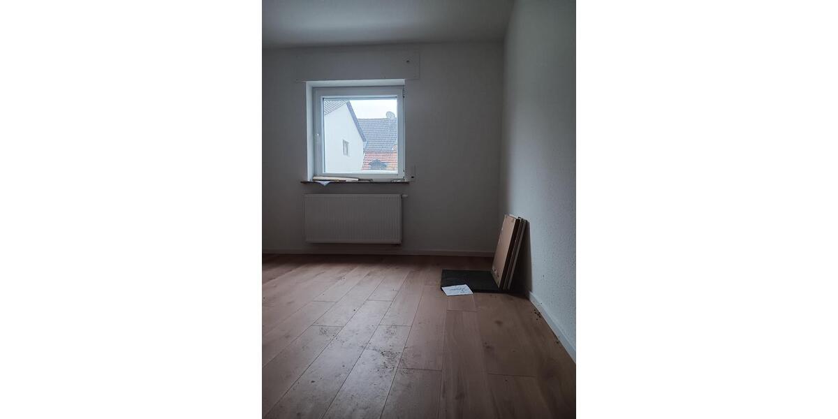 Erdgeschoßwohnung Erlensee - 5 Zimmer, 104 m&sup2;, 1.150&euro; | Angebot:25393328