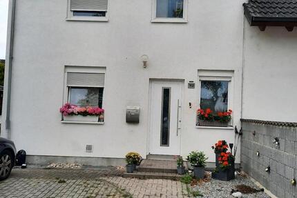 Haus Babenhausen - 5 Zimmer, 183 m&sup2;, 500.000&euro; | Angebot:27609884