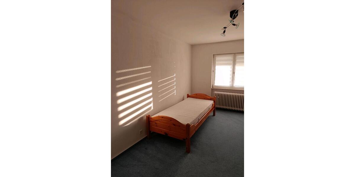 Etagenwohnung Friedberg (Hessen) - 4 Zimmer, 96 m&sup2;, 520&euro; | Angebot:24830023