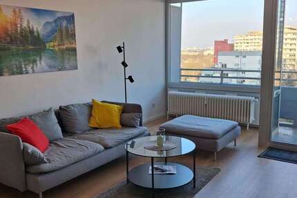 Zimmer Eschborn - 2 Zimmer, 1.700&euro; | Angebot:25299815