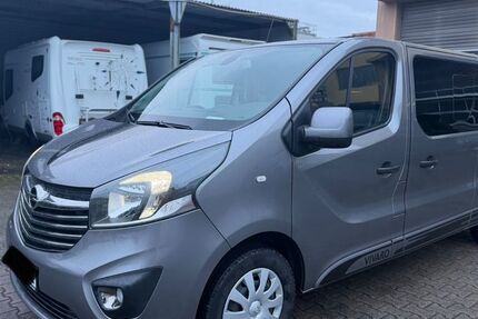Opel Vivaro 245.000 km 14.990 &euro; Frankfurt am Main 65933